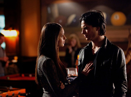 Nina Dobrev, Ian Somerhalder, THE VAMPIRE DIARIES Nina Dobrev, Ian Somerhalder, THE VAMPIRE DIARIES